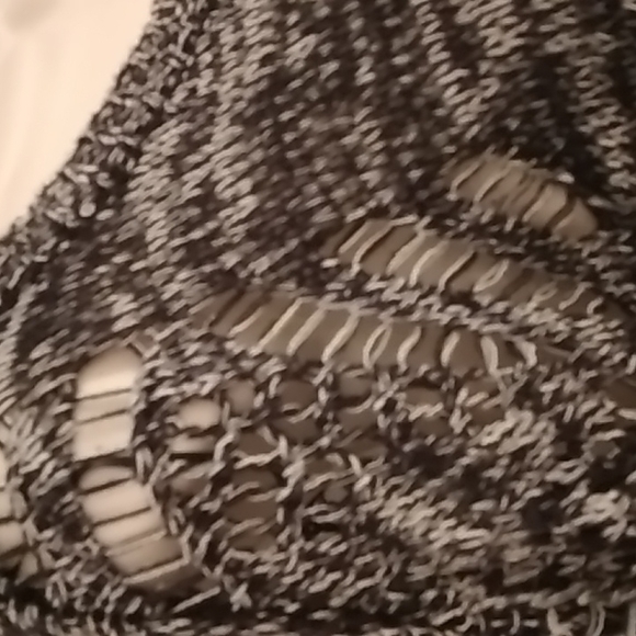 Pink Rose Brand, Knited Sweater with Peekaboo Sides and Sleeves - Picture 5 of 8